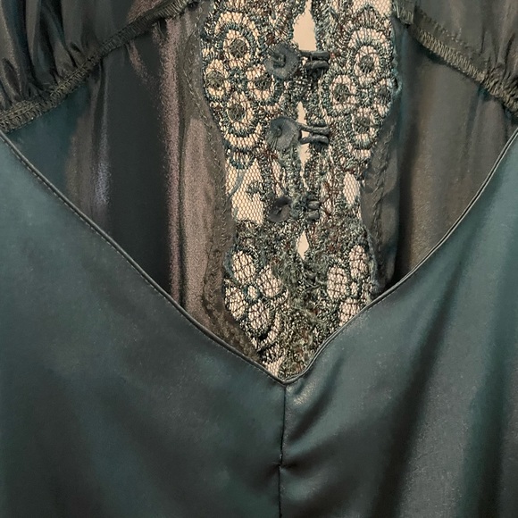 SLIP DRESS Beautiful! - Picture 5 of 9